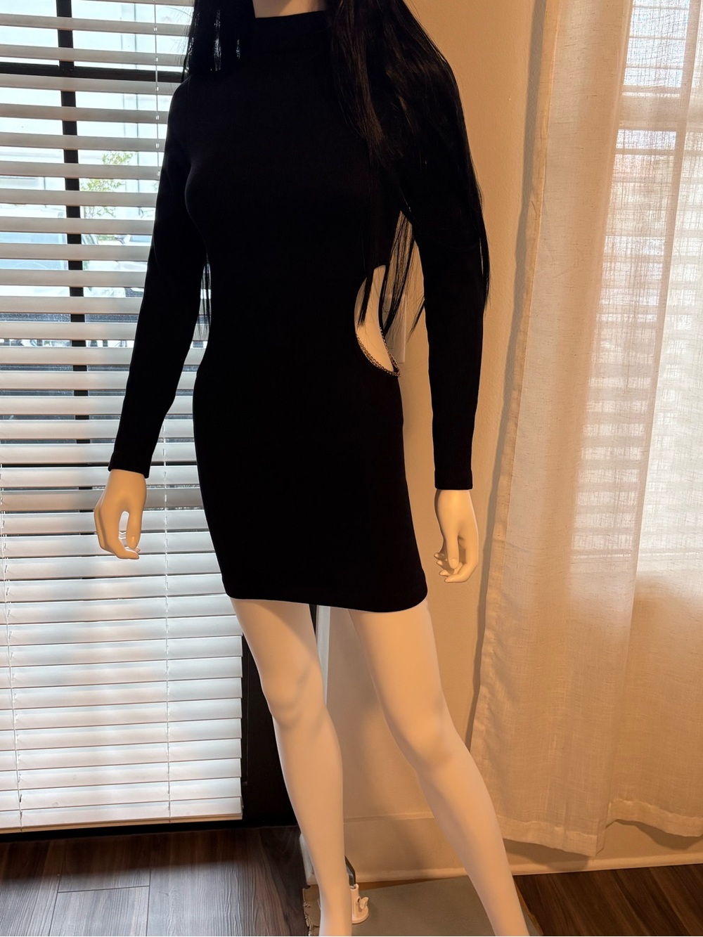 🖤Zara Ribbed Bodycon Cutout Mini Dress NWT Black Rhinestone Detail M/L - Picture 2 of 7